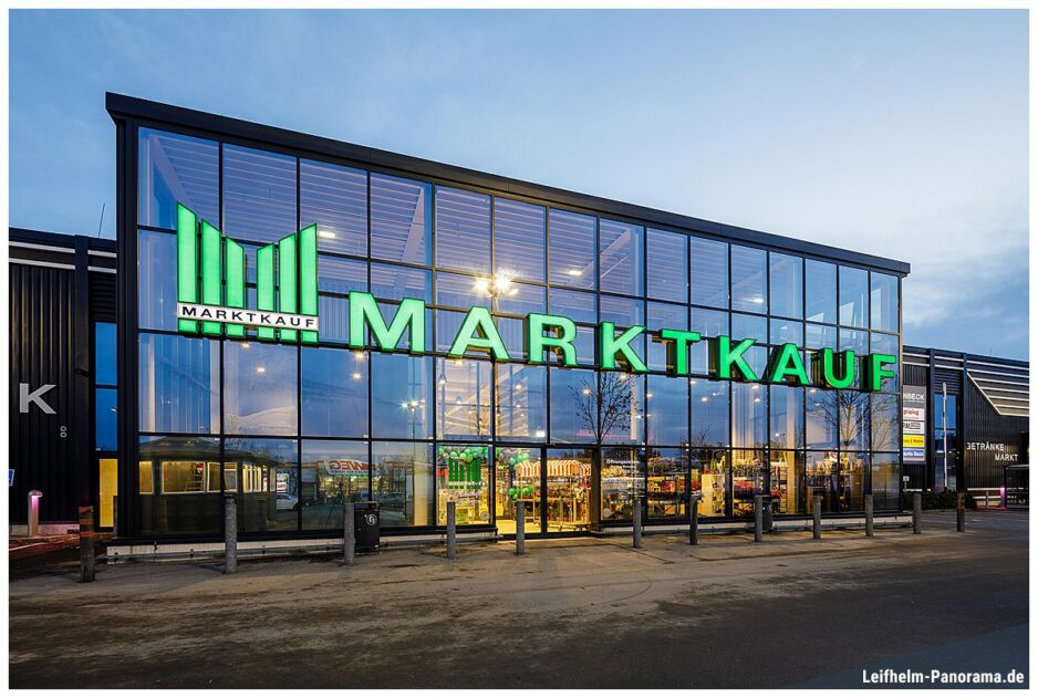 Leifhelm-Panorama-Marktkauf-Gievenbeck-01_web Marktkauf Gievenbeck Aussenansicht - Blaue Stunde - Fotograf Guido Leifhelm